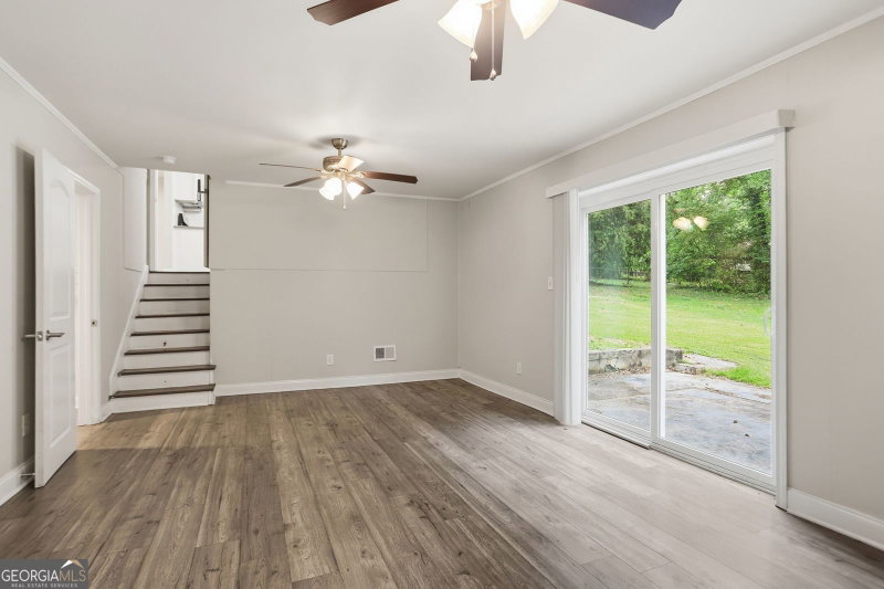Photo 11 of 2590 Mcglynn Drive