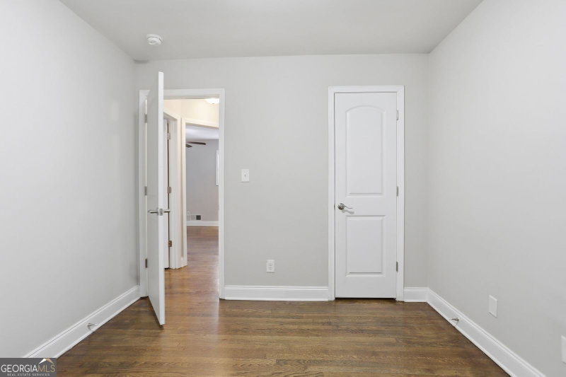 Photo 13 of 2590 Mcglynn Drive