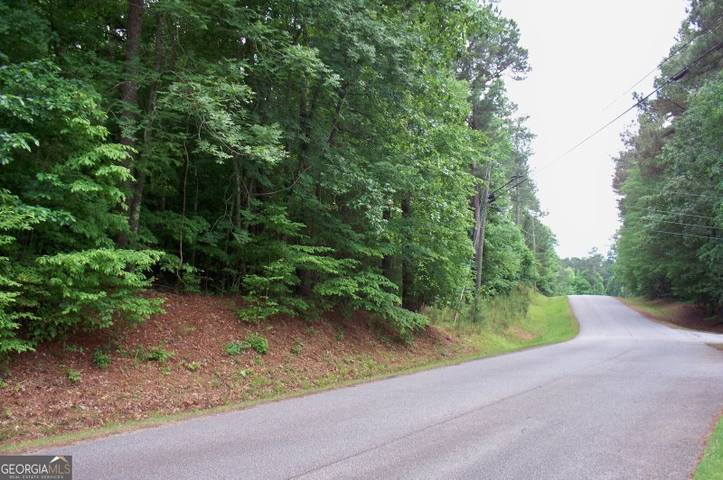 Photo 9 of 1390 Northwoods Drive