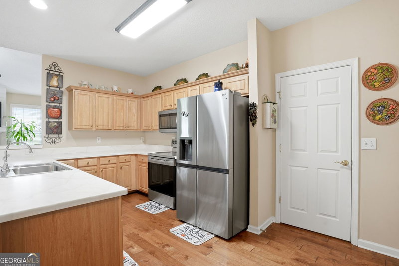 Photo 10 of 304 Gable Brook Drive