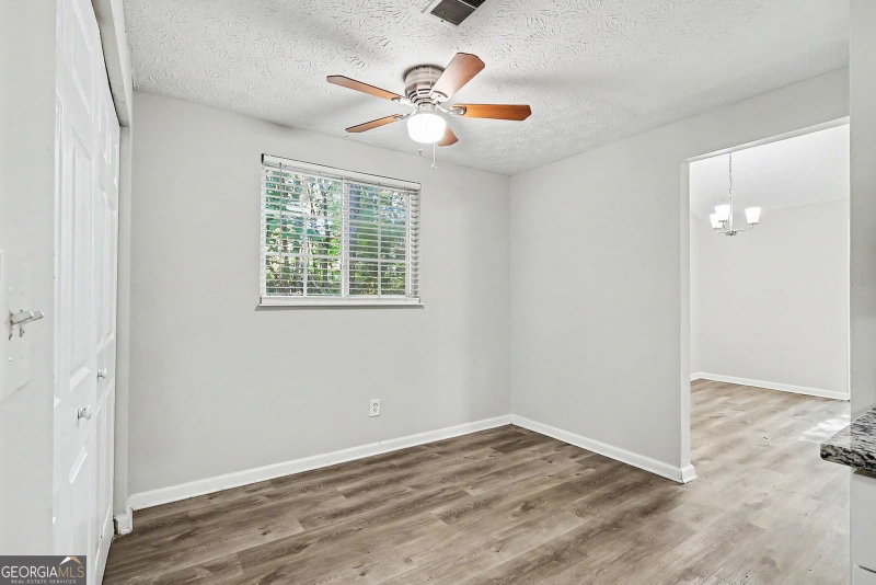 Photo 5 of 2196 Scarbrough Drive