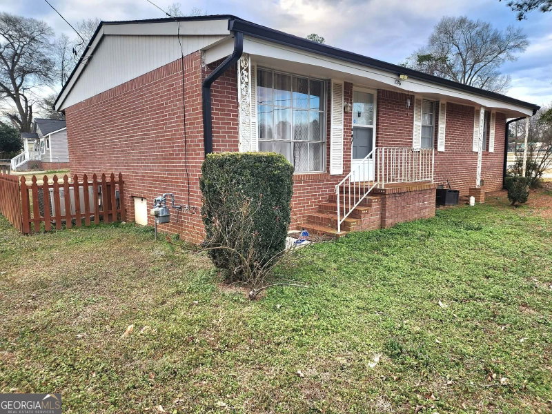 Photo 4 of 1026 Jackson Road
