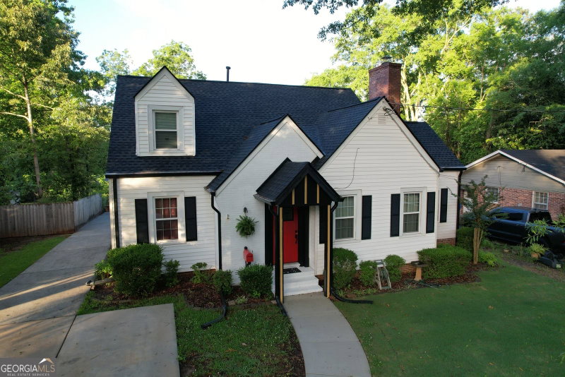 Photo 43 of 847 E College Street