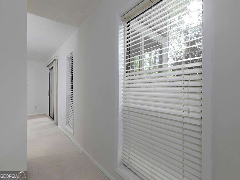 Photo 6 of 1316 Wynnes Ridge Circle SE