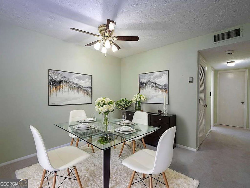 Photo 9 of 1316 Wynnes Ridge Circle SE