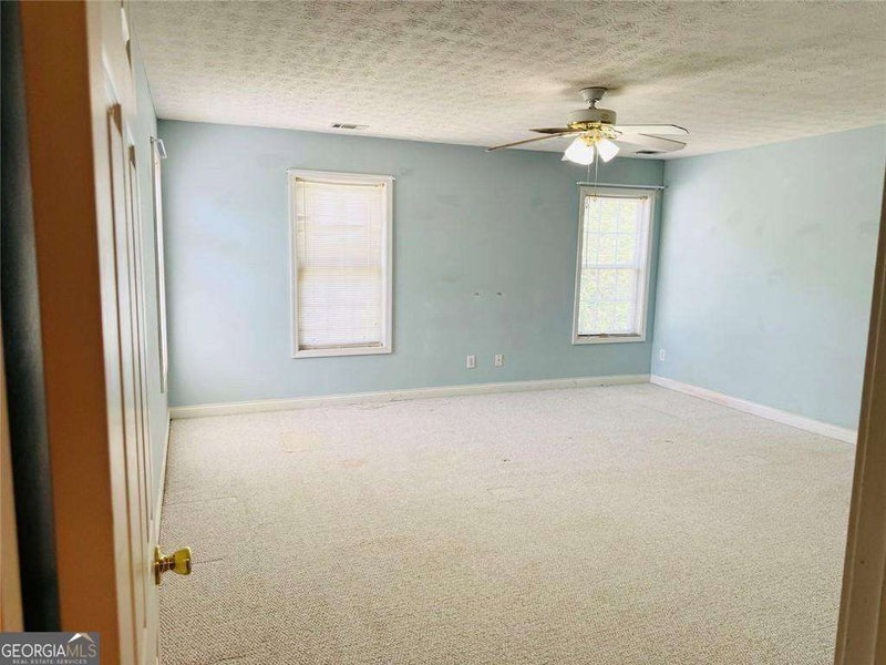 Photo 15 of 543 Saddle Ridge Drive