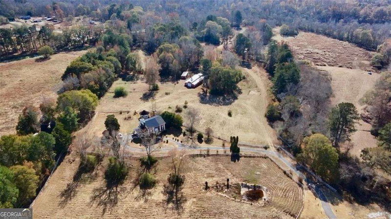Photo 5 of 740 PATRICK MILL Road SW