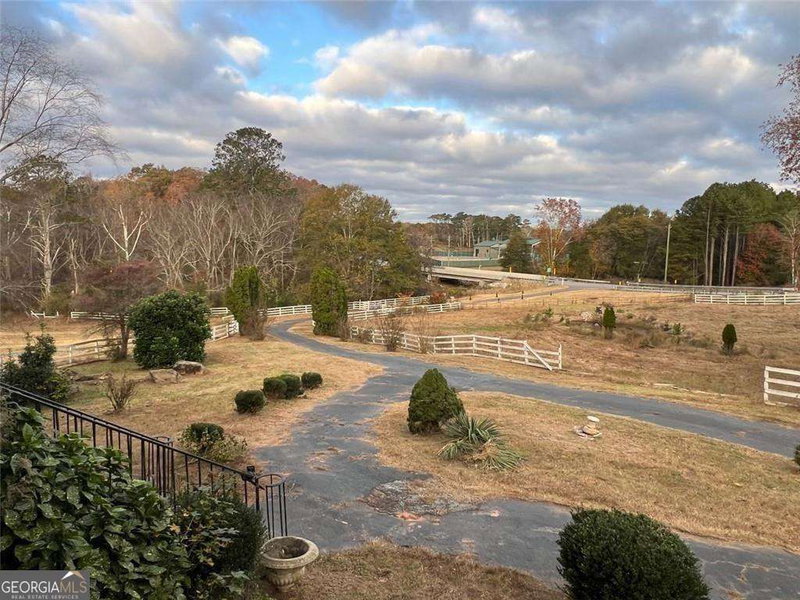 Photo 9 of 740 PATRICK MILL Road SW