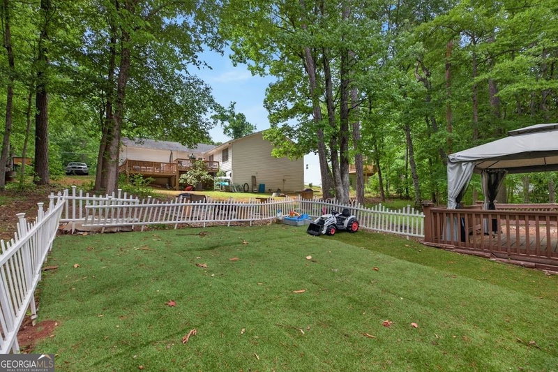 Photo 12 of 4158 Berkshire Court