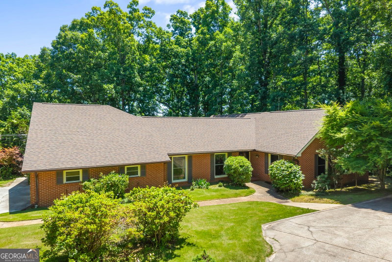 511 Rhodes Drive