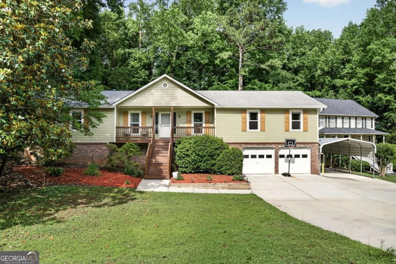 1526 Hickory Drive SW