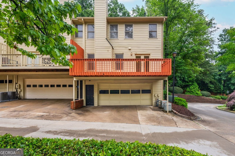 Photo 3 of 1354 Sheffield Glen Way NE
