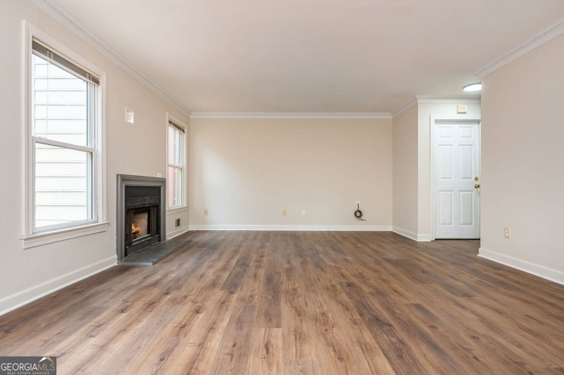 Photo 9 of 1354 Sheffield Glen Way NE
