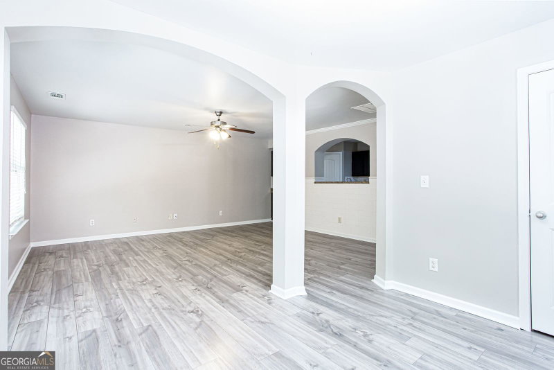 Photo 8 of 2718 Haynescrest Drive