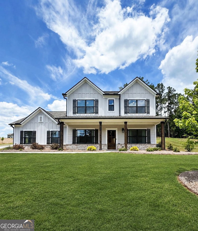 1025 Red Oak Boulevard