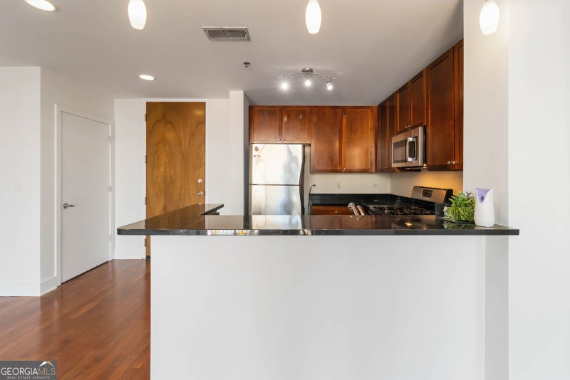 Photo 13 of 171 Auburn Avenue NE #527