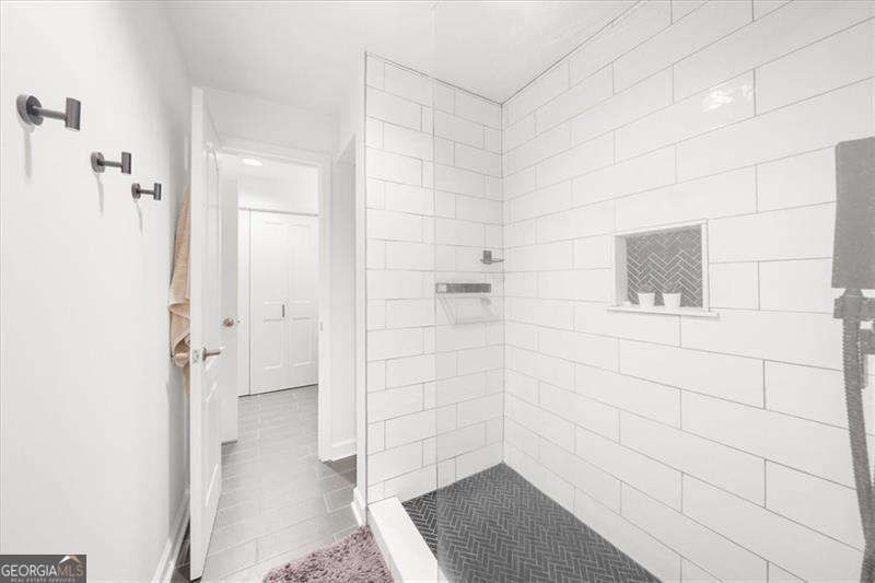 Photo 13 of 3475 Oak Valley Road NE #410