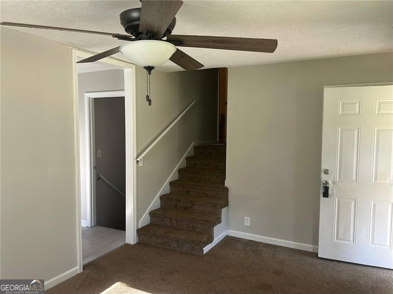 Photo 4 of 130 Knob Drive