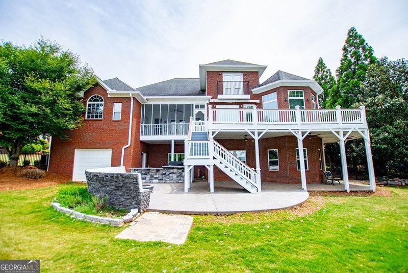 Photo 11 of 210 Turnberry Circle