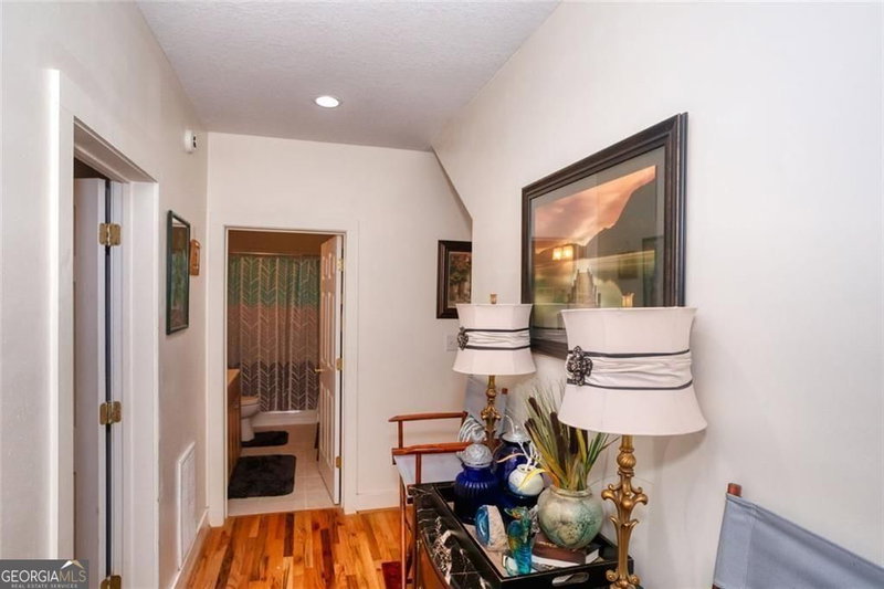 Photo 28 of 190 Raintree Court