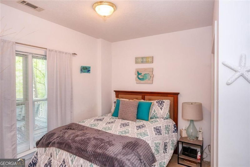 Photo 31 of 190 Raintree Court