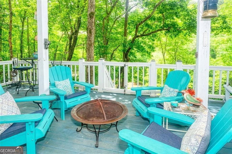 Photo 33 of 190 Raintree Court