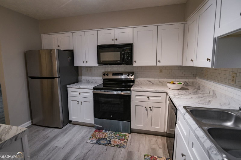 Photo 13 of 204 Brittany Court