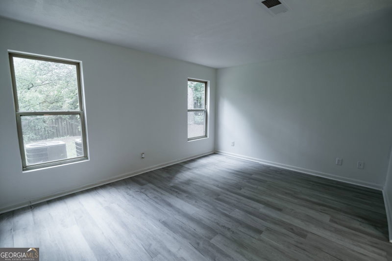 Photo 15 of 204 Brittany Court