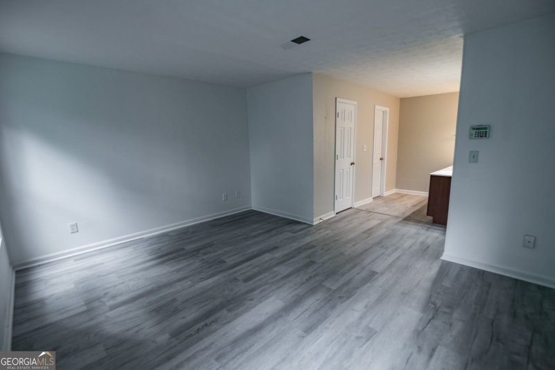 Photo 16 of 204 Brittany Court