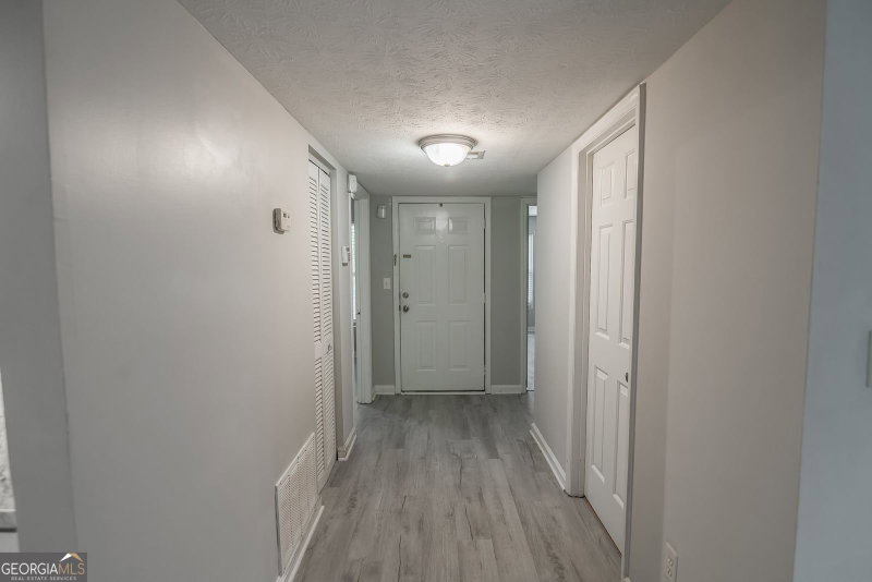Photo 3 of 204 Brittany Court