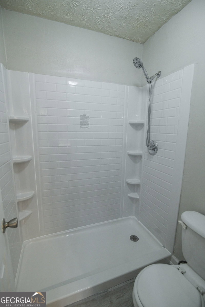 Photo 21 of 204 Brittany Court