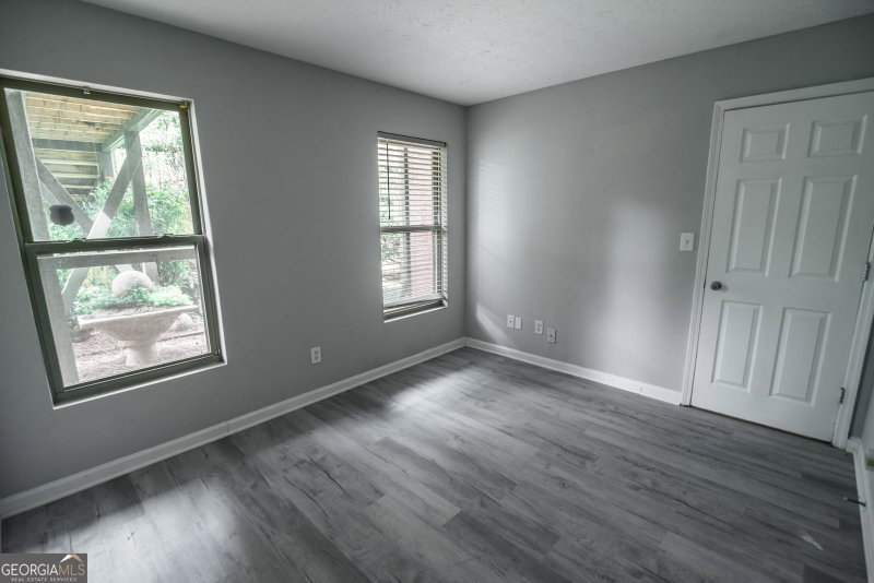 Photo 5 of 204 Brittany Court