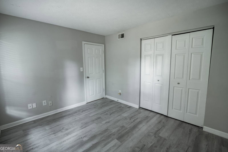 Photo 6 of 204 Brittany Court