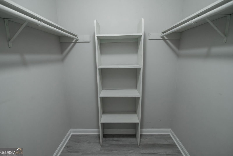 Photo 9 of 204 Brittany Court