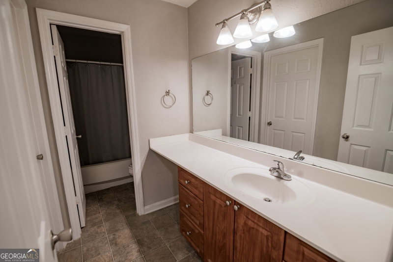 Photo 10 of 204 Brittany Court
