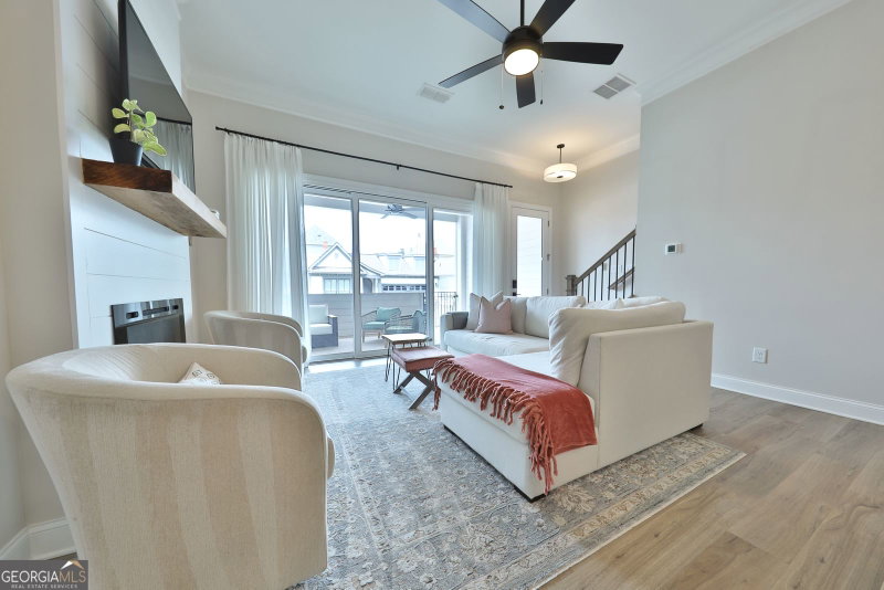 Photo 11 of 639 Stickley Oak Way