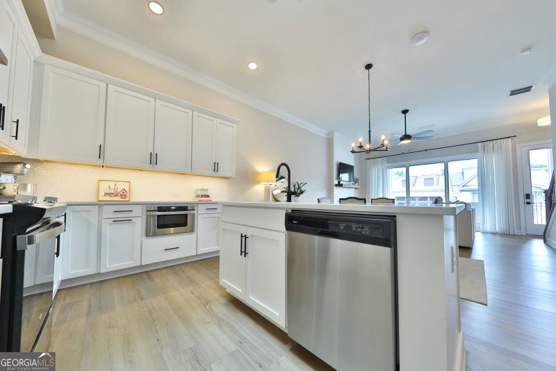 Photo 16 of 639 Stickley Oak Way