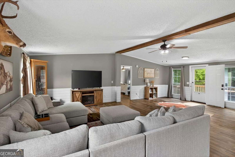 Photo 13 of 930 Dry Pond Lane