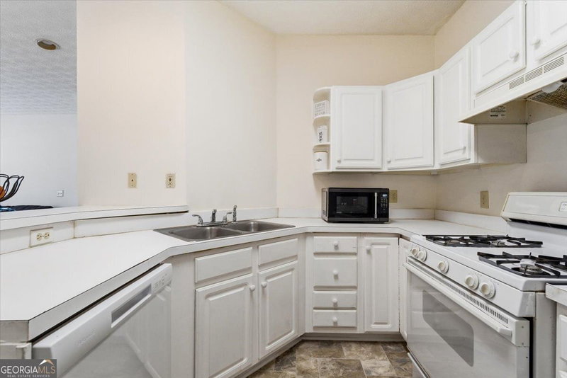 Photo 9 of 4379 Orchard Park Court