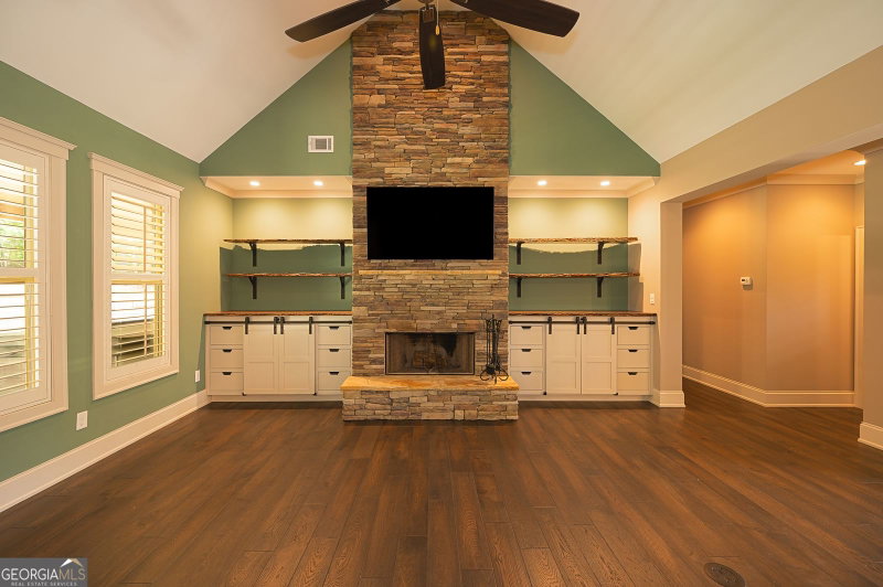 Photo 5 of 497 Oak Forest Drive