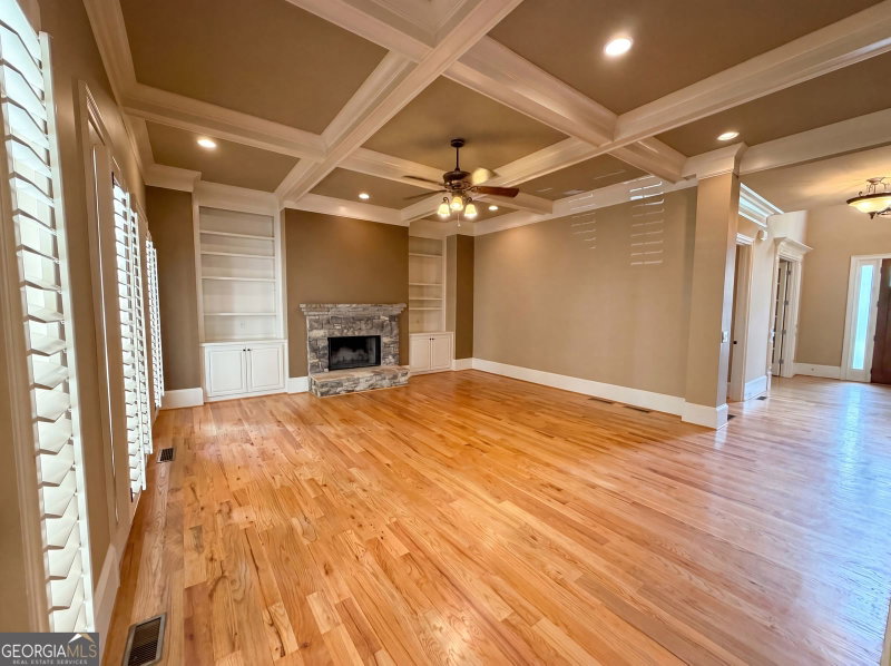 Photo 11 of 3250 Camellia Lane