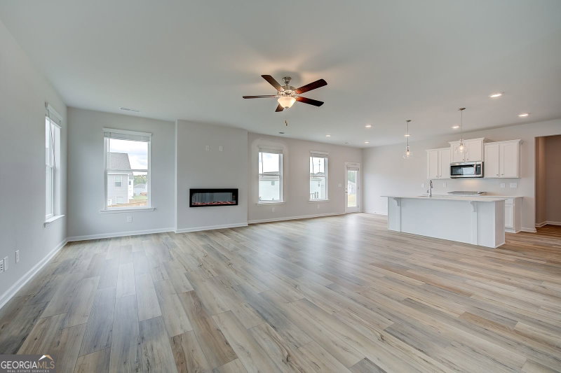 Photo 5 of 49 Jericho Way