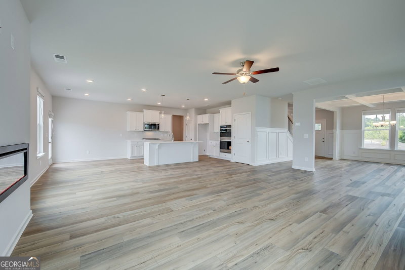 Photo 6 of 49 Jericho Way