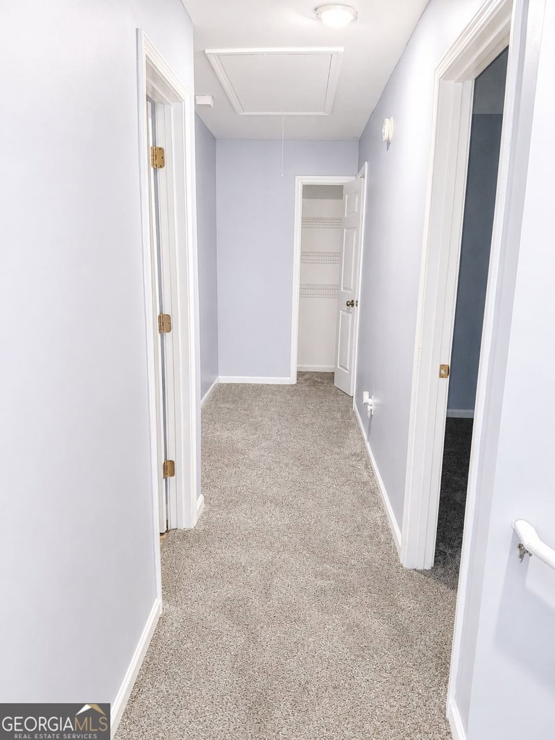 Photo 41 of 2861 Knoll View Place