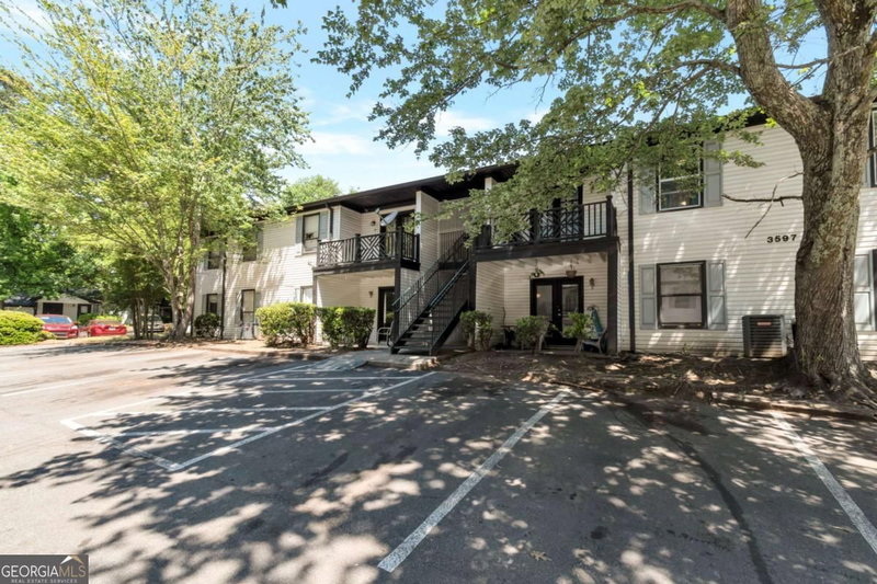 3597 Woodbriar Circle #B