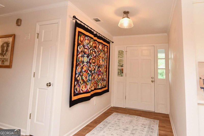 Photo 11 of 280 Valleybrook Drive