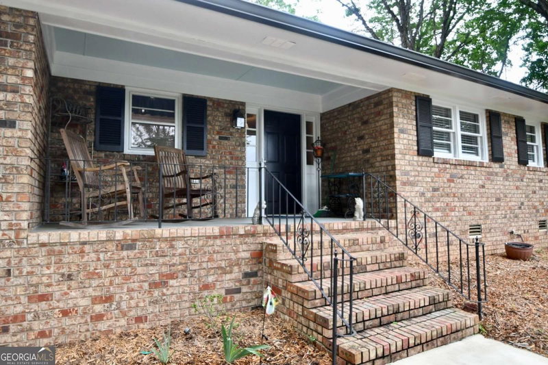 Photo 3 of 280 Valleybrook Drive