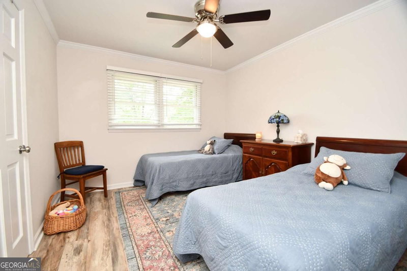Photo 28 of 280 Valleybrook Drive