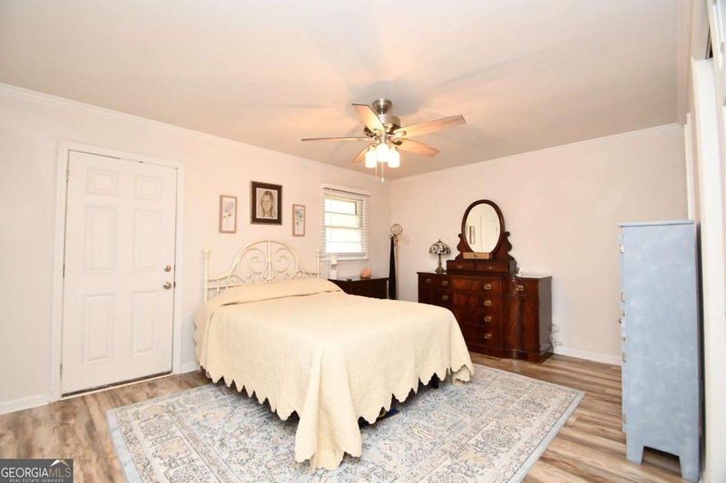 Photo 39 of 280 Valleybrook Drive