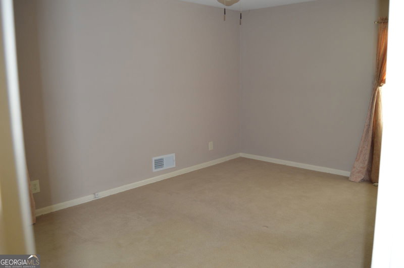 Photo 6 of 98 Beechwwod Boulevard